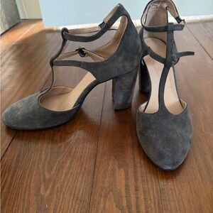 Sundance Leather Suede Elegant Mocha Women's T-Strap Heels - Like New 39